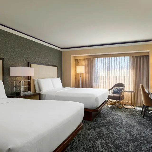 Guest Room, 2 Double Beds, Club Floor، Autograph Collection Henry 1/7