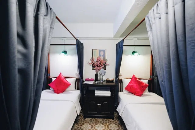 Room, Twin Beds, Shared Bathroom, Sleeper House 8/10