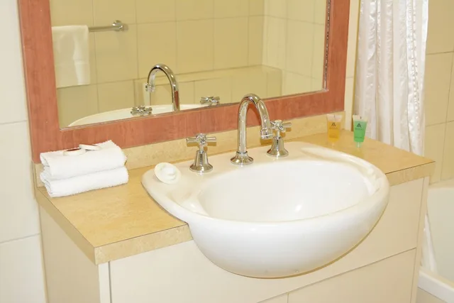 غرفة قياسية بسرير كوين، City Park Hotel 4/4