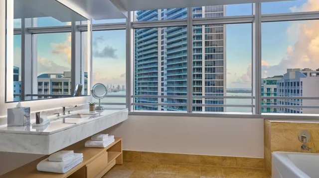 Room, Bay View، Hotel AKA Brickell 3/4