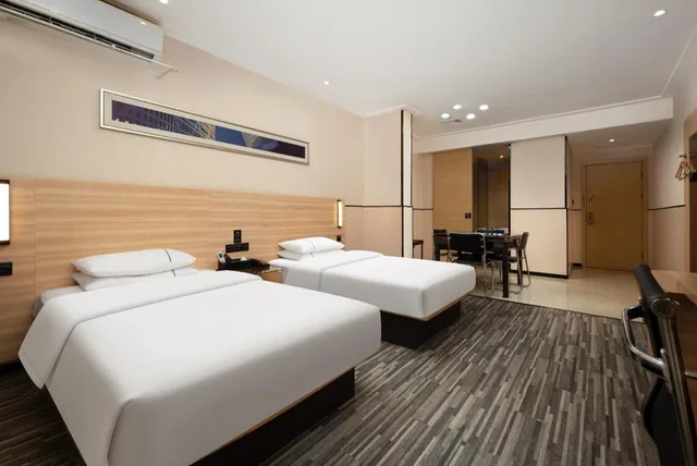 غرفة ديلوكس بسريرين منفصلين، City Comfort Inn Huangshi Bei Station 1/2