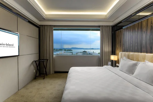جناح جونيور، SWISS-BELHOTEL HARBOUR BAY 2/10
