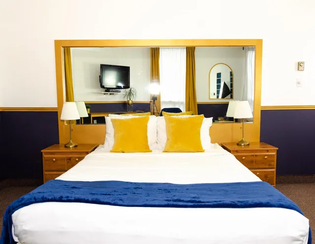 جناح بجاكوزي، Hotel Dorion 10/10