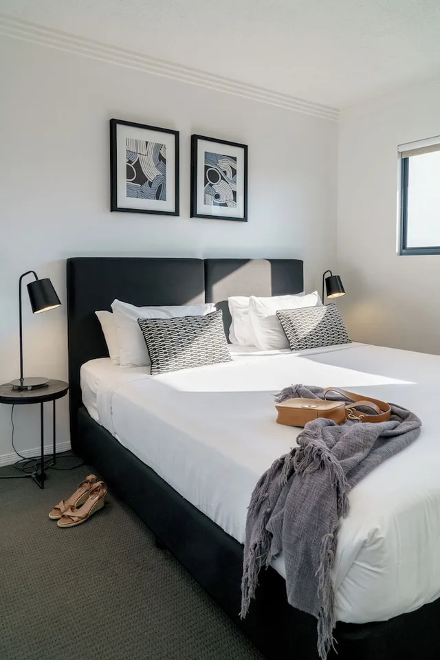 3 Bedrooms, Apartment, Twin Beds, 2 King Beds, Gabba Central Apartments 1/7