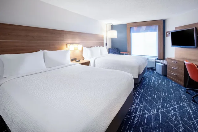 غرفة قياسية بسريرين كوين، Holiday Inn Express Hotel Suites Auburn Hills 1/8