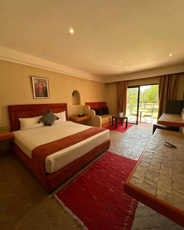 غرفة بسرير كوين مع أريكة، Palais Riad Berbere 4/10