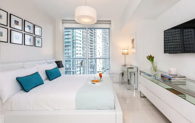 شقة إليت بسرير كينج وسرير كوين بإطلالة على البحر بغرفتي نوم، Brickell by Miami Vacation Rentals 1/3