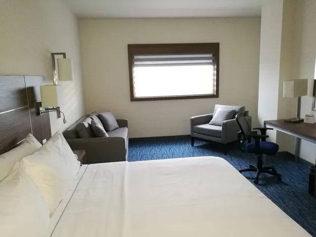 جناح بسريرين كوين، Holiday Inn Express And Suites Ciudad Obregon 4/10