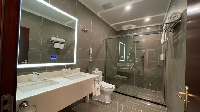 جناح تنفيذي بسرير كينج، Remaj Hotel 3/3