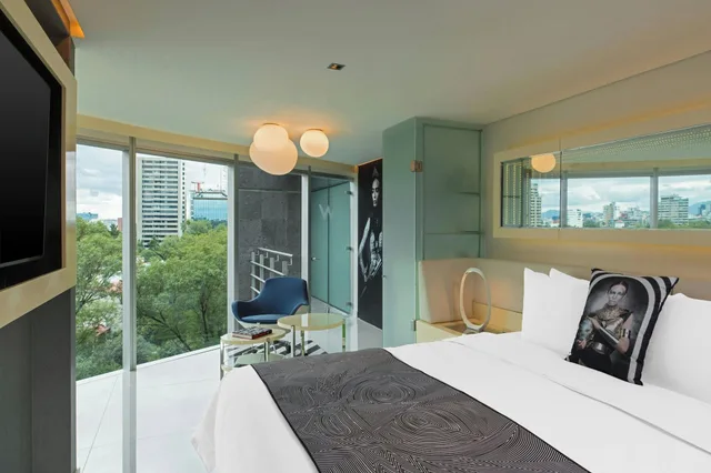 1 Bedroom, Urban, Suite, City View, Corner, W Mexico City 1/3