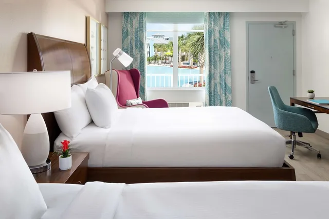 غرفة قياسية بسريرين كوين، Hilton Garden Inn Key West the Keys Collection 4/9