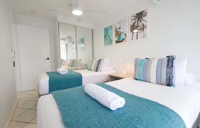 شقة بسرير كينج وسريرين منفصلين وسرير كوين بإطلالة على المسبح بـ3 غرف نوم، Seaview Resort 4/8