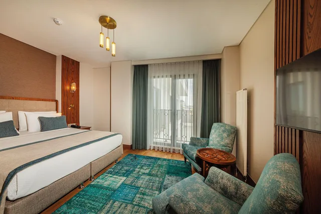 غرفة سوبيريور بإطلالة على البحر، Triton Hotel 2/4