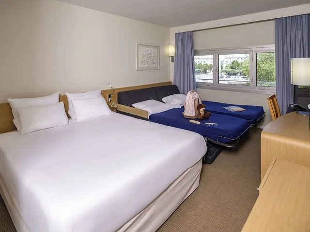 غرفة كلاسيكية بسرير مزدوج مع أريكة، Novotel Nantes Centre Gare 1/10