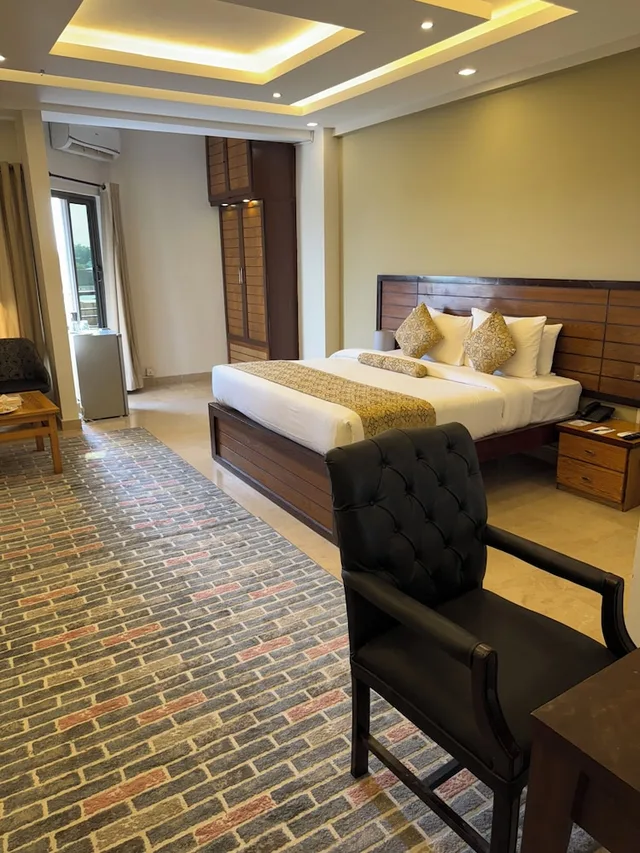 غرفة ديلوكس بسرير كينج، Grand Islamabad Hotel 6/9