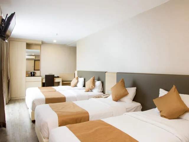 جناح جونيور، Geobay Hotel 1/1
