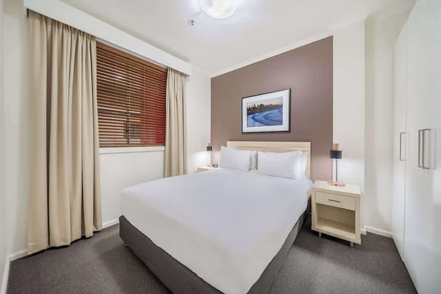 شقة بسرير كينج وسريرين منفصلين بإطلالة على المدينة بغرفتي نوم، Oaks Sydney Goldsbrough Suites 1/10