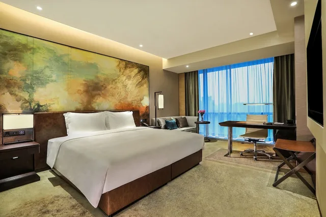 غرفة قياسية بسرير كينج بإطلالة على النهر، CROWNE PLAZA CHENGDU WENJIANG 2/10