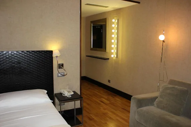 جناح جونيور، Mh Design Hotel 7/9