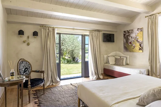 غرفة جونيور بسرير كوين وسرير فردي، ZAHIR COUNTRY HOUSE 5/10