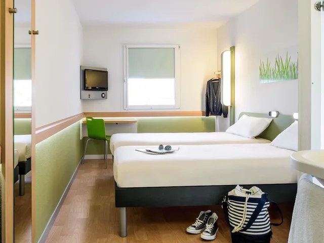 غرفة بسريرين منفصلين، Ibis Budget Pontarlier 6/10