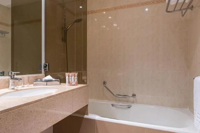 Superior, Hotel Mercure Paris Boulogne Pont de Saint Cloud (Janvier 2026) 5/8