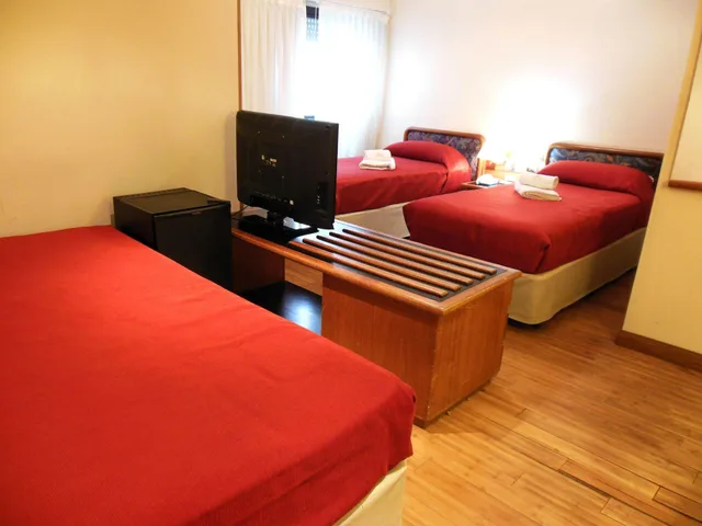 Room, Triple, Sheltown Hotel 1/3