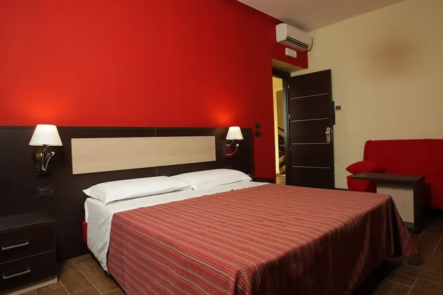 Deluxe, Double Bed, Paradiso 2/5