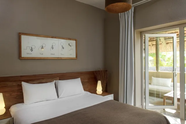 Family, Double Bed, Friday Attitude 5/6