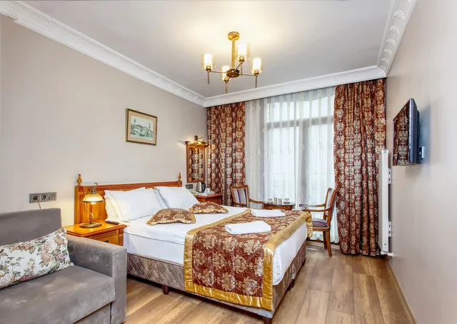 غرفة قياسية بسرير مزدوج، Saba Hotel 1/8