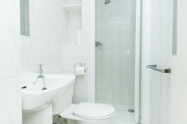 غرفة رباعية، Avonmore Hotel Cartwright Gardens 5/6
