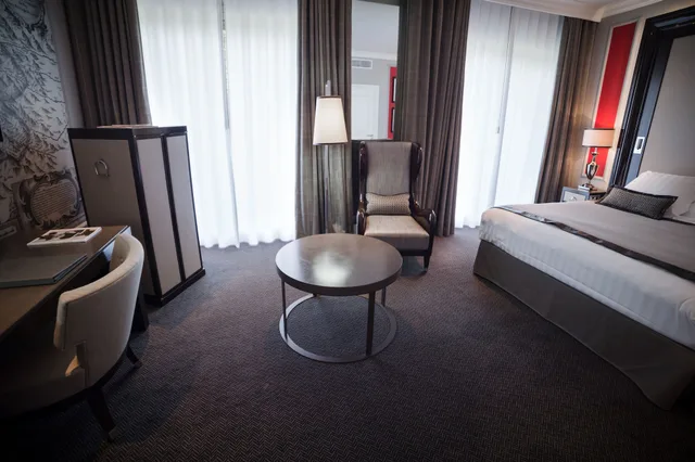 غرفة سوبيريور بسرير كوين بإطلالة على المدينة، Park Hotel Grenoble - Handwritten Collection 3/5