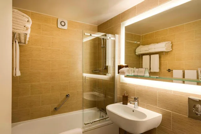 غرفة ديلوكس بسريرين مزدوجين، ST ERMINS HOTEL 8/8