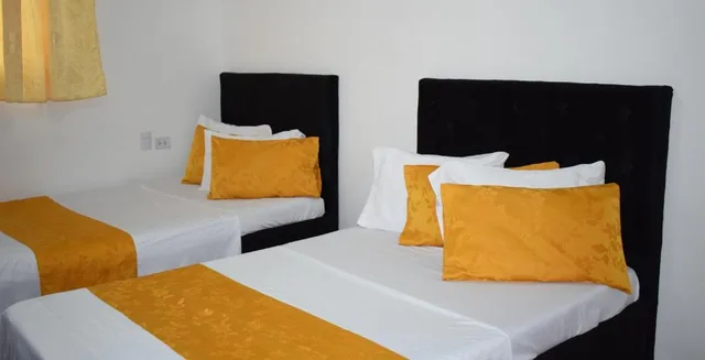 Room, Twin Beds, Hotel Avenida 3 Real 4/6