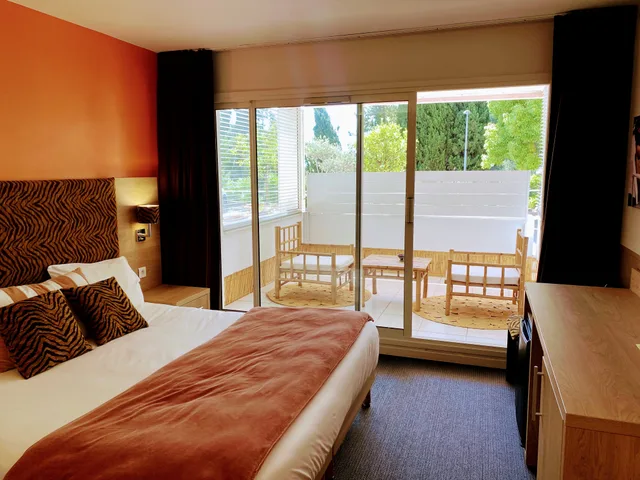 Room, Double Bed, Pamela Hotel Cassis 1/7