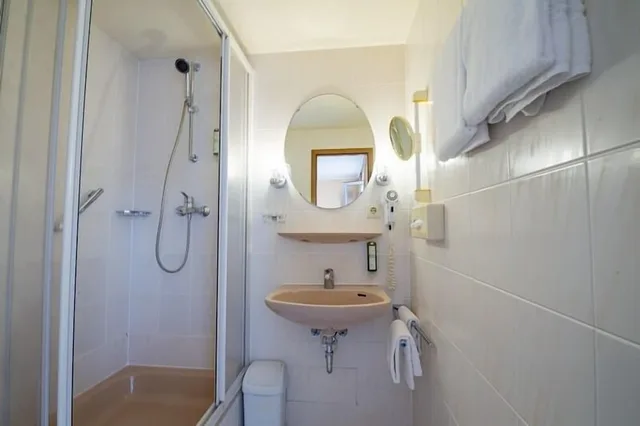غرفة كومفورت بسرير كينج، Moselromantik Hotel Thul 5/6