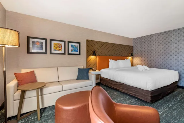 غرفة بسرير كينج، Clarion Inn Nashua, NH 6/6