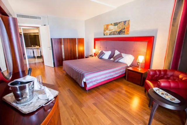 جناح غراند، Cefalu Sea Palace 1/10