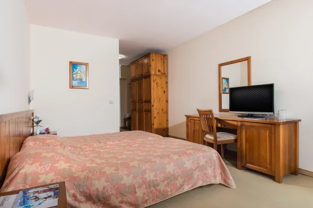غرفة بسريرين منفصلين، Mura Hotel 5/8