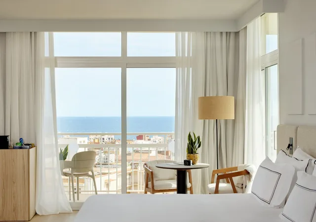 جناح غراند بإطلالة على البحر، Melia Lloret De Mar 6/10
