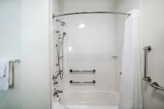 غرفة بسرير كينج لذوي الإعاقة، Candlewood Suites Nashville - Franklin 8/9