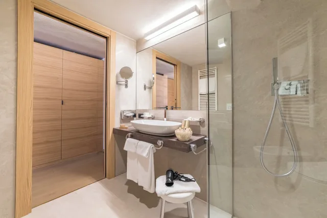غرفة سوبيريور بسرير كوين، Hotel Excelsior Planet 7/9