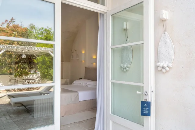 جناح ديلوكس، BAGLIONI MASSERIA MUZZA RESORT & SPA 4/6