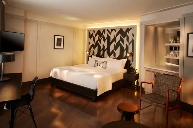جناح جونيور بسرير كينج، The Tillary Hotel Brooklyn 5/8