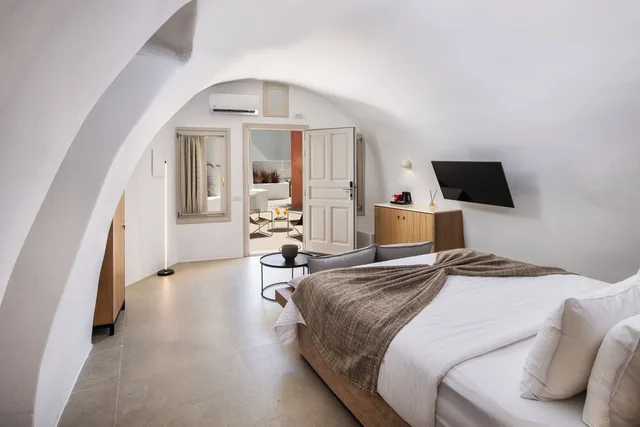 Cave, Superior, Queen Bed, Courtyard View، Ira Hotel Spa 2/5