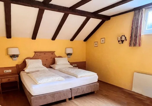 غرفة بريميوم بسرير مزدوج، HOTEL TIEFENBRUNNER 2/7