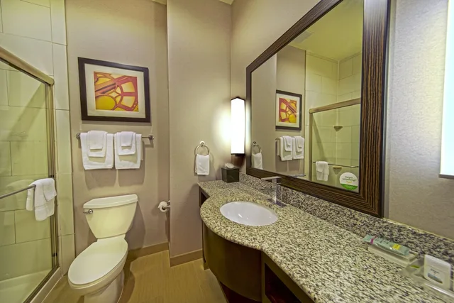 غرفة قياسية بسرير كينج، Holiday Inn & Suites Houston West - Westway Park, an IHG Hotel 8/10