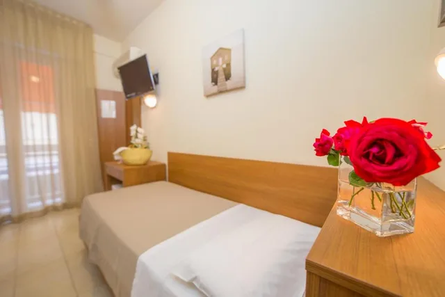 Room, Single, Mediterraneo Hotel and Suites 3/5