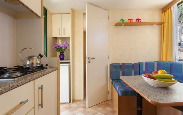 Mobile Home, Double Bed, Sofa، Camping Village Capo D Orso 3/4