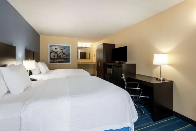 غرفة بسريرين كوين للمدخنين، Days Inn by Wyndham Charles Town/Harpers Ferry 3/6